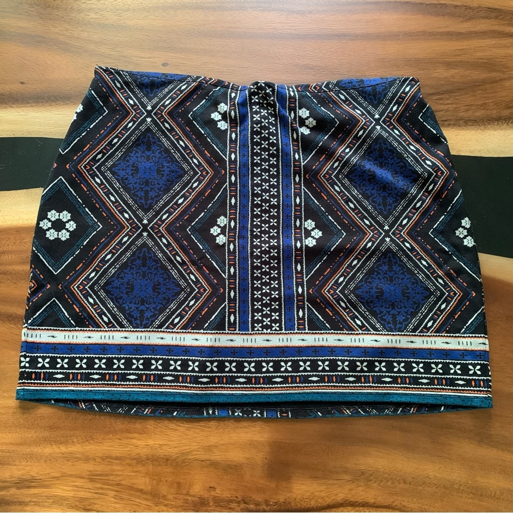 Skies are Blue skirt XL